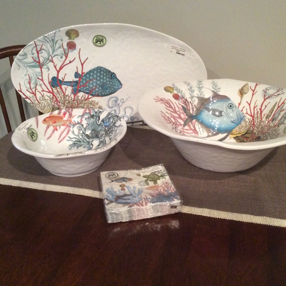 Melamine pieces